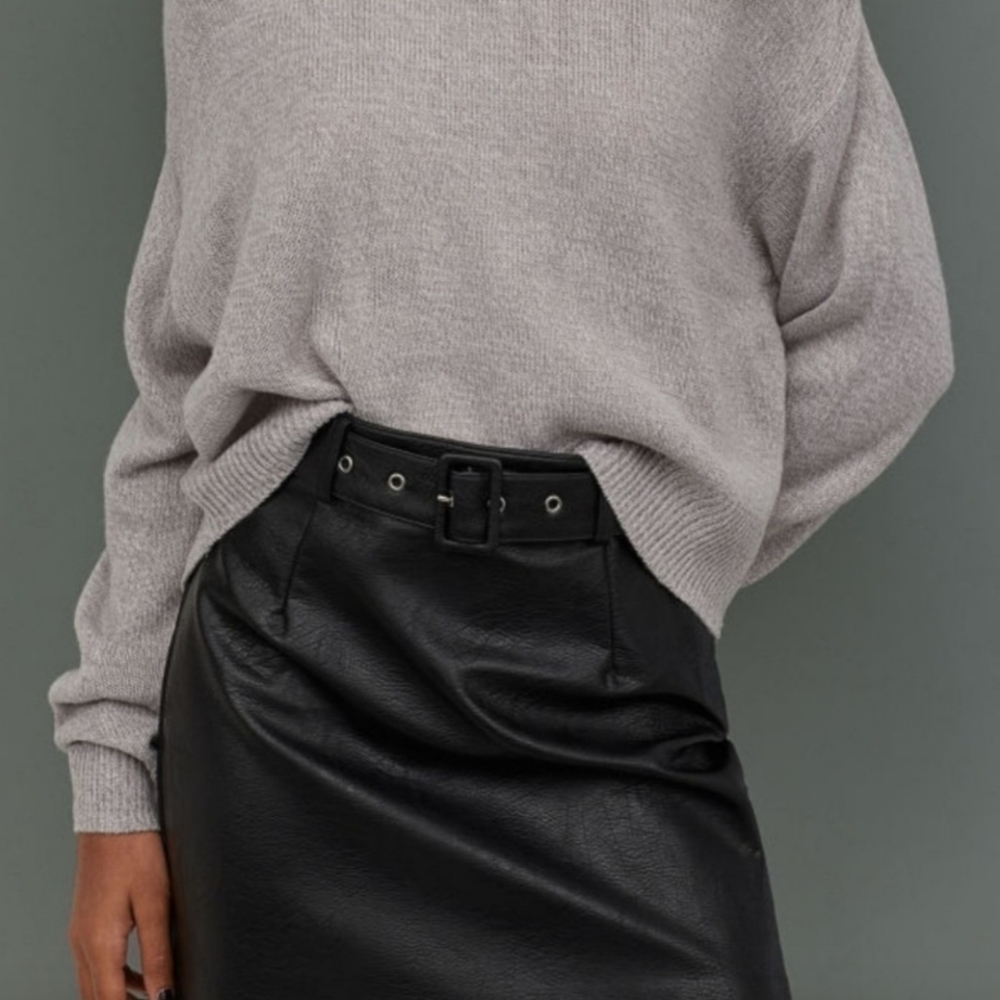 NWT H&M Black Vegan Faux Leather Belted Skirt Women's 12 EUC Casual Sexy EUC